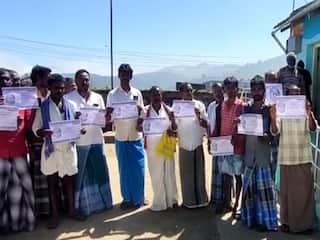 கொடைக்கானலில் தீயில் கருகி உயிரிழந்த சிறுமி - நீதிக்கேட்டு 2ஆவது நாளாக பள்ளியை புறக்கணித்த மாணவர்கள்