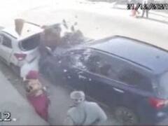 Udaipur News: शॉपिंग कर सड़क किनारे खड़ी दो महिलाओं को कार ने मारी जोरदार टक्कर, एक की मौत
