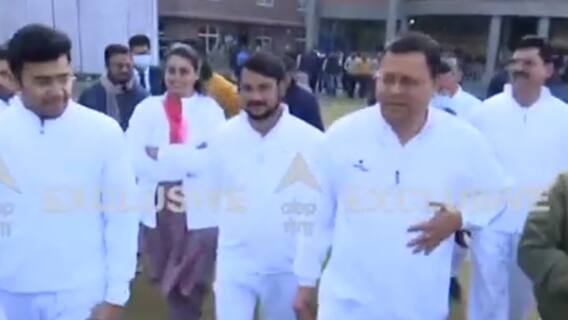 Dehradun: टॉस हारे CM Pushkar Singh Dhami, युवा मोर्चा ने चुनी फील्डिंग| Hindi News