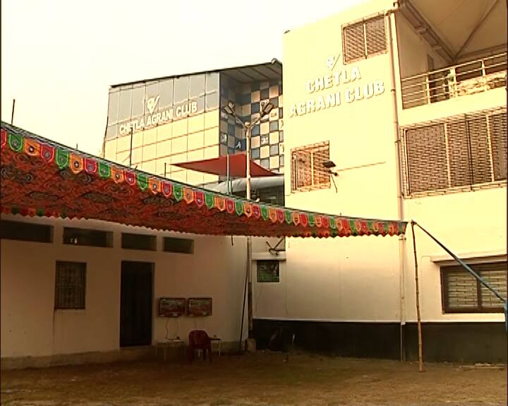 ১২ ওয়ার্ডের বরো ১০-এর ভোটগণনা হবে যোধপুর পার্ক বয়েজ স্কুলে। ওয়ার্ডগুলি হল ৮১, ৮৯, ৯১, ৯২, ৯৩, ৯৪, ৯৫, ৯৬, ৯৭, ৯৮, ৯৯ ও ১০০ ।
