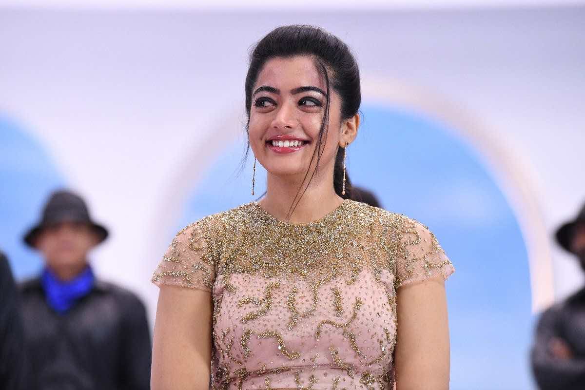 Rashmika Mandanna | `சினிமாவுல நடிக்கணும்னு ஆசையா? இதை யோசிச்சுக்கோங்க..  எச்சரிக்கும் ராஷ்மிகா மந்தனா...