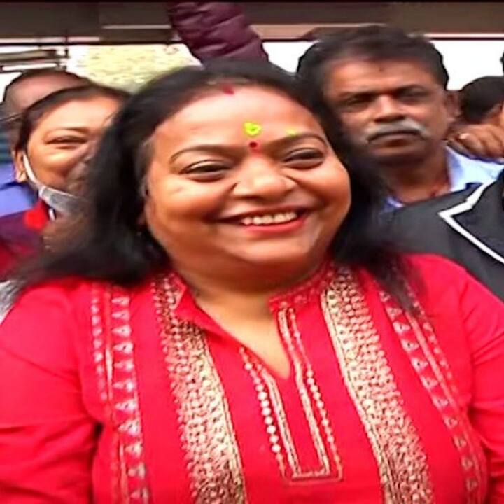 ১৪ নম্বর বরোর ১৩১ নম্বর ওয়ার্ডে জয়ী রত্না চট্টোপাধ্যায়