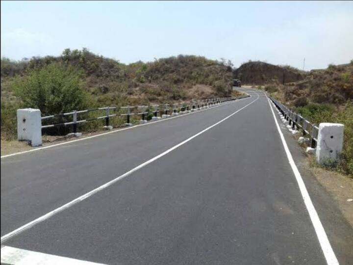 Jabalpur people pay toll tax on Jabalpur Patan Shahpura road collected by Madhya Pradesh Road Development Corporation ANN Jabalpur News: जबलपुर के लोगों को नए साल पर लगने वाला है झटका, जानिए इसकी वजह