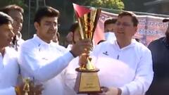 CM Pushkar Dhami ने Teajsvi Surya जीता क्रिकेट मैच, खेली धुआंधार पारी | Khabrein Tabadtod