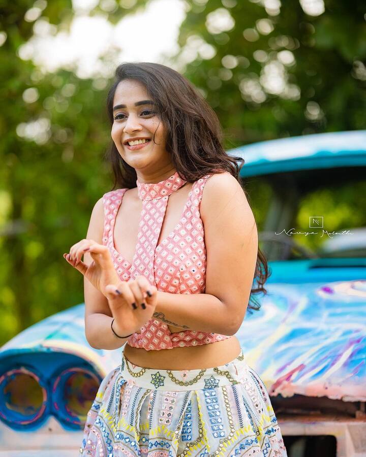 దీప్తి సునయన క్యూట్ పిక్స్ (Image credit: Deepthi Sunaina/Instagram)