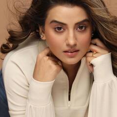 Pawan Singh-Khesari Lal Yadav Controversy: आखिर आपस में क्यों भिड़े भोजपुरी सुपरस्टार पवन सिंह और खेसारी लाल यादव, जानिए असली वजह