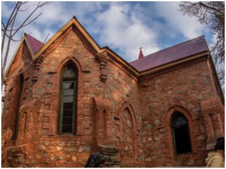 St Lukes Church to reopen after more than three decades in srinagar the first prayer meeting on Christmas ann St Lukes Church: तीन दशक बाद श्रीनगर में फिर खुलेगा सेंट ल्यूक्स चर्च, क्रिसमस पर होगी प्रार्थना सभा