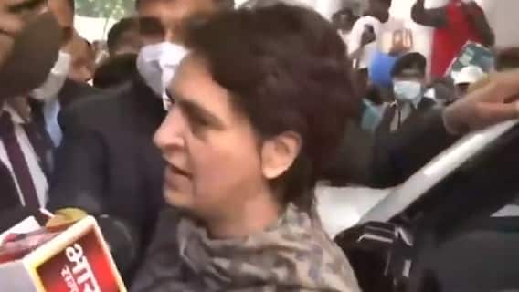 Will 'women card' pave the path for political parties in UP? |  Bharat Ki Baat ( 21 Dec 2021)