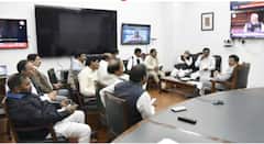 TRS Ministers In Delhi : ధాన్యం కొనుగోలుపై స్పష్టమైన హామీ ఇస్తేనే వెనక్కి... అప్పటి వరకూ ఢిల్లీలోనే ఉంటామన్న తెలంగాణ నేతలు !