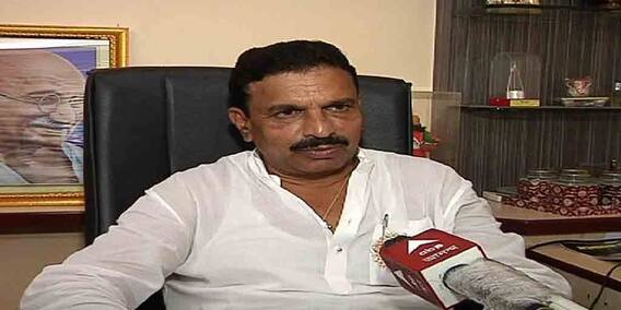 KMC Election Result 2021 : ১৯৫৬ ভোটে জয়ী ৪৫ নম্বর ওয়ার্ডের কংগ্রেস প্রার্থী সন্তোষ পাঠক | Bangla News