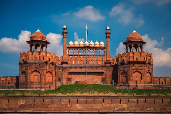 Delhi HC Rejects Plea Seeking Possession Of Red Fort By 'Mughal Family Member' Delhi HC Rejects Plea Seeking Possession Of Red Fort By 'Mughal Family Member'