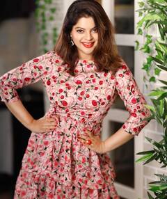 Sneha Wagh : रात कली एक ख्वाब में आई... स्नेहा वाघचे ग्लॅमरस फोटो!