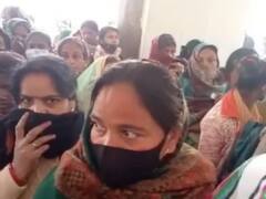 Gorakhpur News: ओमिक्रोन से ऐसे कैसे होगा बचाव? गोरखपुर जिला अस्पताल में लोगों की लापरवाही बन सकती है मुसीबत की वजह