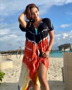 Monalisa Photos: मोनालिसा अपने हुस्न के जादू से बढ़ाती हैं सोशल मीडिया का तापमान, दिलकश अदाएं देख फैंस हार बैठते हैं अपना दिल