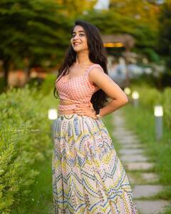 Deepthi Sunaina Photos: షన్ను ఓడినా దీప్తి స్పీడు మాత్రం తగ్గట్లేదుగా