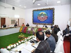 Cabinet Meeting in Valmiki Nagar: CM नीतीश ने मंत्रियों के साथ बोट सफारी का उठाया लुत्फ, कन्वेंशन हॉल के लिए चिह्नित भूमि का किया निरीक्षण