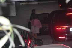 ना-ना करते प्यार तुम्ही से कर बैठे: देर शाम Sidharth Malhotra से मिलने उनके घर पहुंचीं Kiara Advani, मीडिया से कुछ इस तरह बचाई नजरें