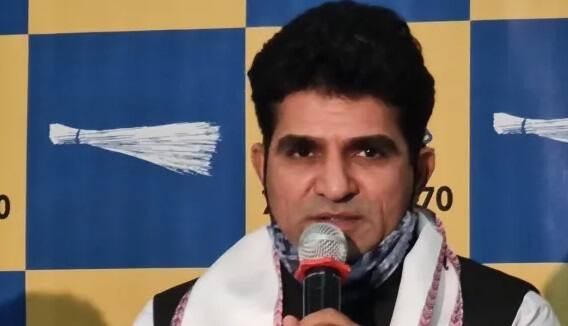 Gandhinagar SP Mayur Chavda big statement on Isudan Gadhvi over aap vs bjp controversy ભાજપના કાર્યાલય પર AAPના નેતા ઈસુદાન ગઢવી દારૂ પીને ગયા હતા ? SP મયૂર ચાવડાએ શું કર્યો મોટો ખુલાસો ?