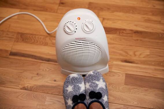 Amazon Deal: Want To Buy Good Blower To Save Yourself From Cold Wave? Check Out Best Brands