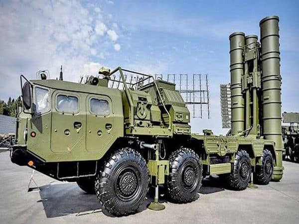 Russian S-400 Air Defence Missile System Indian Air Force Buys It For Rs.3500 Cr Range Of 400 kms IAF Gets Major Boost With Russian S-400 Air Defence Missile System, Costs Around Rs 3500 Cr