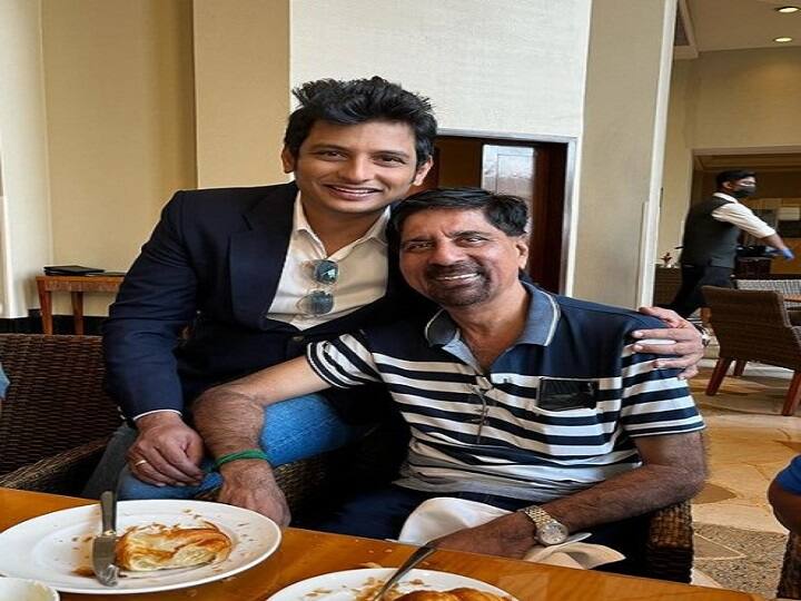 Watch Video: ‛மூக்கு மேல ராஜா’ சீக்காவுக்கு பிறந்தநாள்... டூப் சீக்காவின் வாழ்த்து வீடியோ!