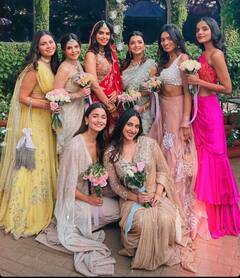 Alia Bhatt Photos: दोस्त की शादी में आलिया भट्ट ने लूट ली सारी महफिल, फोटोज हुईं वायरल