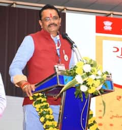 ABP Asmita C-Voter Survey: શિક્ષણમંત્રી તરીકે જીતુભાઈ વાઘાણીની કામગીરીથી કેટલા સંતુષ્ટ ?