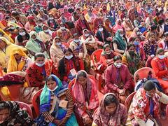 UP Election 2022: यूपी में महिलाओं पर है सभी पार्टियों की नजर, महिलाओं के लिए क्या है तीन बड़ी पार्टियों का प्लान