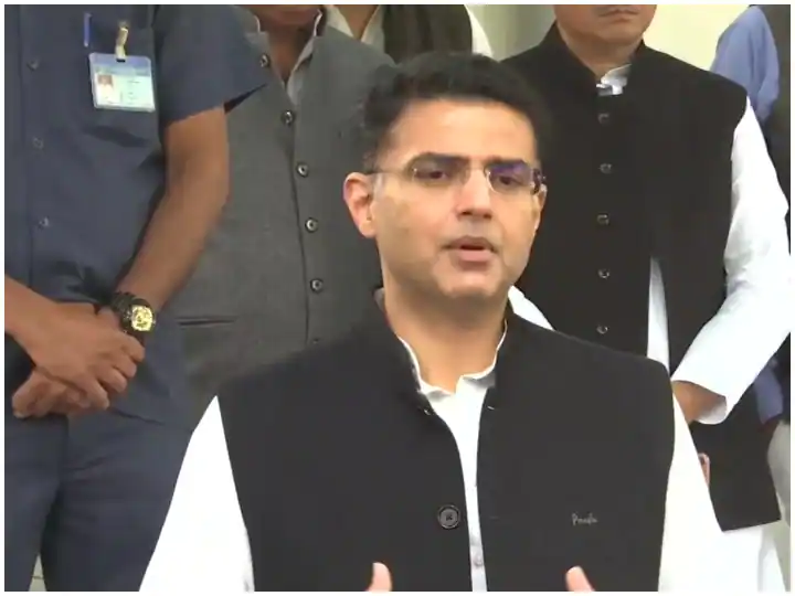 गहलोत सरकार की तीसरी वर्षगांठ पर अनुपस्थित सचिन पायलट ने गाया 'जीना यहां मरना यहां'