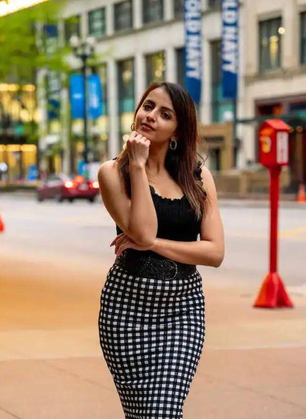 श्रेनु पारिखनं देखील डॅमेज्ड 3मधून डेब्यू केलं.