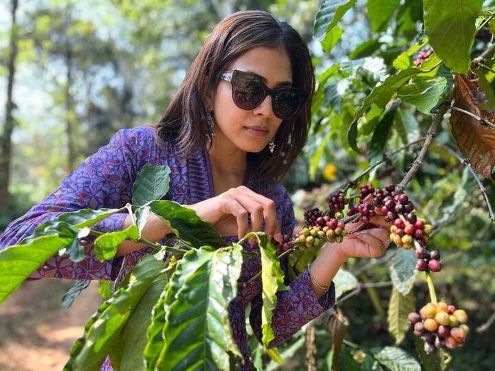 దీంతో పాటు ఓ బాలీవుడ్ ప్రాజెక్ట్ కూడా చేస్తోంది. (Photo Courtesy:Instagram)