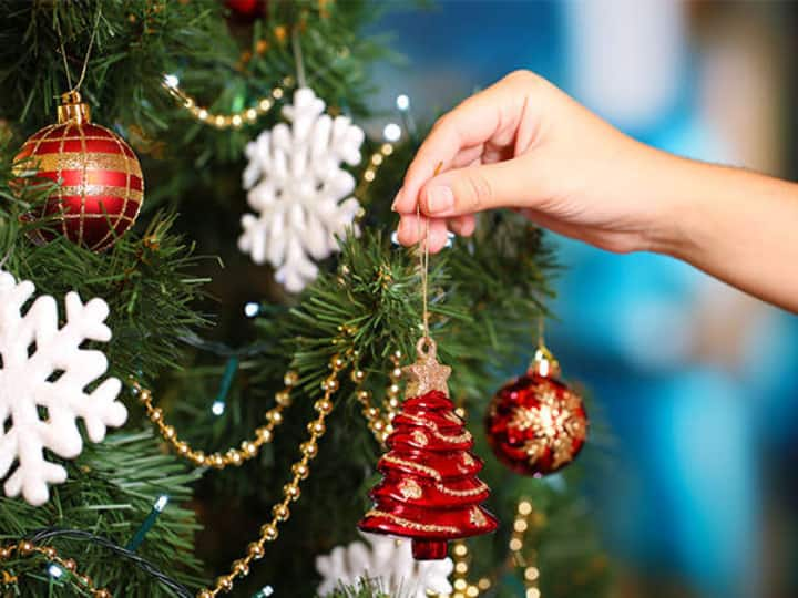 Christmas 2021 Maharashtra government rules and guidelines for christmas Natal Christmas 2021 : नाताळाचं सेलिब्रेशन करताय? राज्य शासनाची ही नियमावली वाचलीय का?