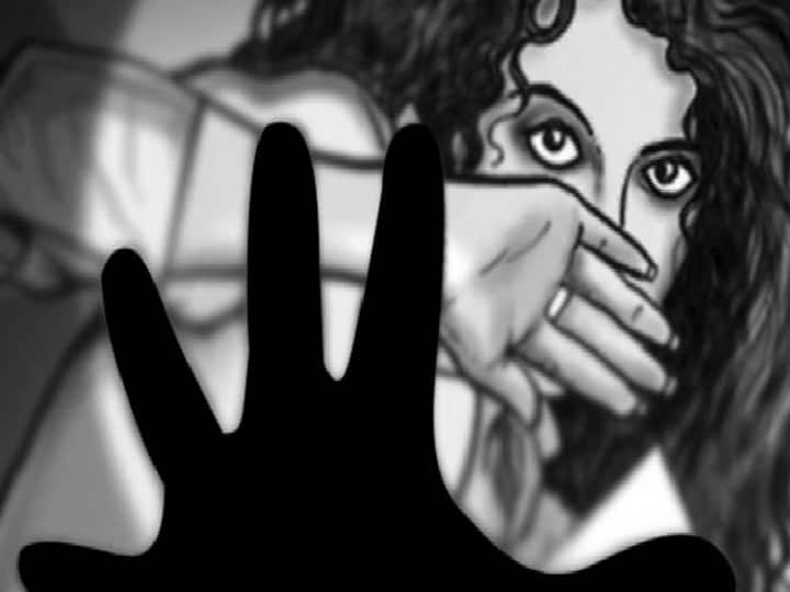 Auto driver tries to ‘kidnap’ woman in Gurugram’s Sector 22 ஆட்டோவில் ஒலித்த பக்தி பாடல்.. பட்டப்பகலில் திகில்.. கீழே குதித்து உயிர்தப்பிய பெண்..