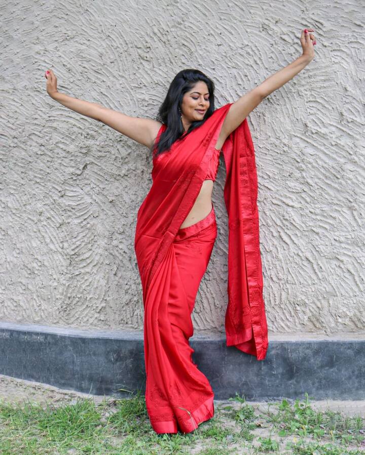 'लागीर झालं जी', 'मिसेस मुख्यमंत्री' आणि 'देवमाणूस या मालिकांची यशस्वी निर्मिती केली.  (photo:shwetashinde_official/ig)
