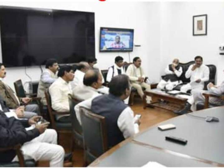 Telangana: TRS Leaders Meet Union Minister Piyush Goyal Over Paddy Procurement Issue Telangana: TRS Leaders Meet Union Minister Piyush Goyal Over Paddy Procurement Issue