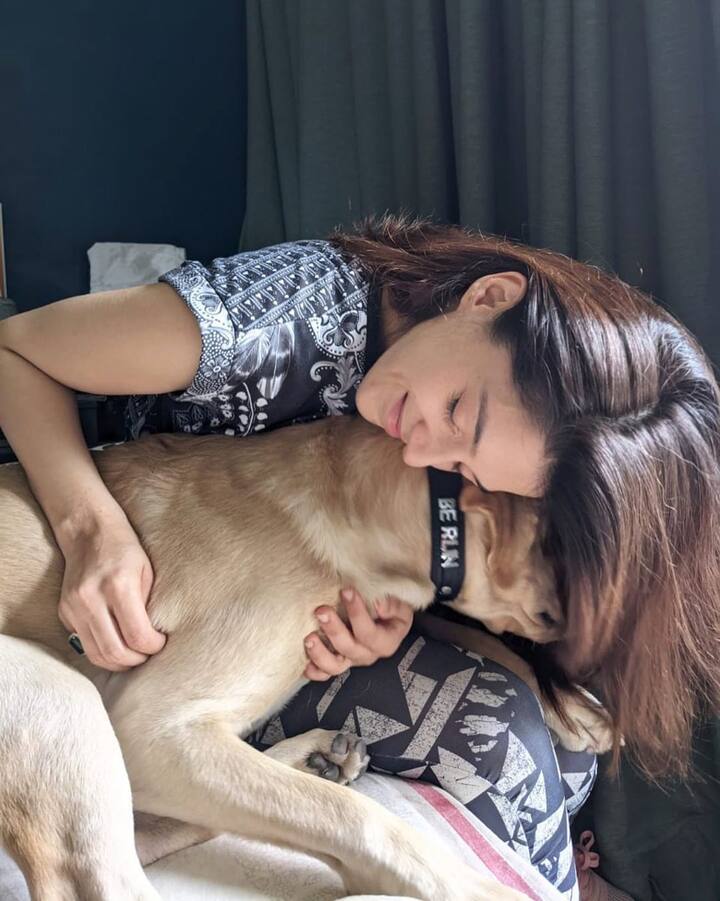 మెహ్రీన్ పిర్జాదా ఇప్పుడు టాప్ హీరోయిన్లలో ఒకరు. ఆమెకు కుక్కలంటే చాలా ఇష్టం. - Image Credit: Mehreen Pirzada/ Instagram