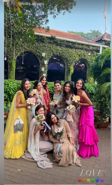Akansha Ranjan Kapoor, a part of Alia’s girl gang, also attended the wedding. The two also had a gala time recently at Akansha’s elder sister Anushka Ranjan’s wedding in November.