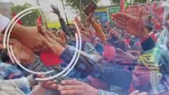 UP Elections: चुनावी शोर के बीच तीसरी लहर की दस्तक सुनना जरूरी है !