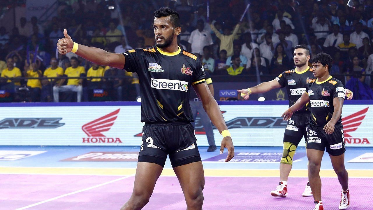 telugu titans black jersey