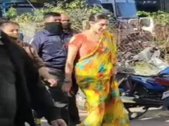 Indore News: सारा अली खान पहुंची इन्दौर के चिल्ड्रन एकेडमी स्कूल, कर रहीं हैं एक फिल्म की शूटिंग Indore News: सारा अली खान पहुंची इन्दौर के चिल्ड्रन एकेडमी स्कूल, कर रहीं हैं एक फिल्म की शूटिंग