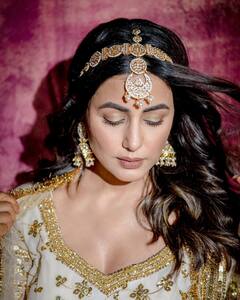 Hina Khan Pics: ஹோம்லி லுக்கில் கிறங்கடிக்கும் ஹினா கான்....!