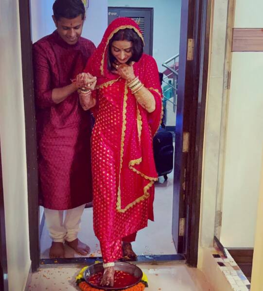 The actress mentioned that her mother-in-law especially made the arrangements and she is really lucky to have her.