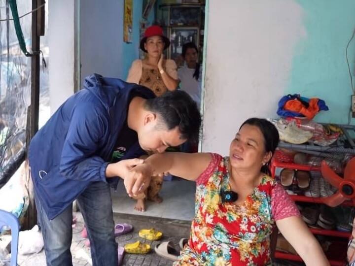 The Vietnamese Women Who Allegedly Give Off Their Own Perfume ఆమెను వాసన చూసేందుకు ఎగబడుతున్న జనం.. జస్ట్ గోకితే చాలు!