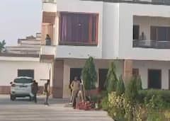 Income Tax Raid: यूपी में सपा नेताओं और उनके सहयोगियों पर आयकर की बड़ी कार्रवाई, 800 करोड़ के घोटाले और टैक्स चोरी का खुलासा