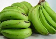 काय म्हणता? कच्ची केळी खाण्याचे जबरदस्त फायदे...