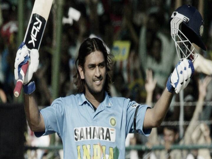 Dhoni: 17 years ago on this day Mahendra Singh Dhoni made his international debut today தோனியின் ஆரம்பம்.. 17 ஆண்டுகளுக்கு முன் இந்திய கிரிக்கெட்டில் ஹெலிகாப்டர் தரையிறங்கிய நாள்..!