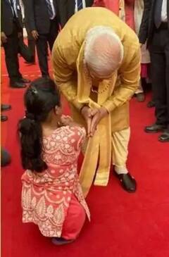 પીએમ મોદીની જેમને પગે પડતી તસવીરો વાયરલ થઇ રહી છે, તેમાં શું છે સત્ય, કોણ છે આ ઠીંગણી યુવતી ?, તસવીરો......