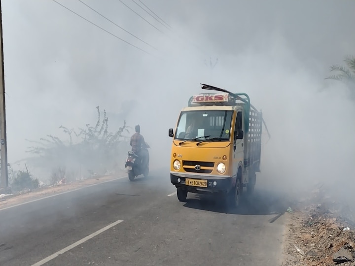 கெடிலம் ஆற்றில் குப்பையை எரிப்பதால் கடும்  புகை மூட்டம் - கடலூர் மாநகராட்சிக்கு எதிராக போராட்டம்