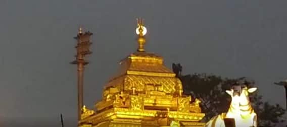 Srisailam Drones: కర్నూలు జిల్లా శ్రీశైలం ఆలయ పుష్కరిణి వద్ద డ్రోన్ల కలకలం