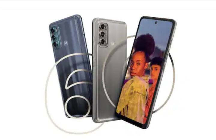 MOTOROLA G60: 6GB RAM ও 128GB ইন্টারনাল মেমরি রয়েছে। এতে 6000mAH এর ব্যাটারি পাবেন। যাতে 108   মেগাপিক্সেল প্রাইমারি রেয়ার ক্যামেরা ও 32 মেগাপিক্সেলের ফ্রন্ট ক্যামেরা রয়েছে। এটি একটি ডুয়াল সিম সাপোর্ট স্মার্টফোন। এতে 6.78 ইঞ্চি   ডিসপ্লে দিয়েছে কোম্পানি। Flipkart-এ এর দাম 18,099 টাকা।